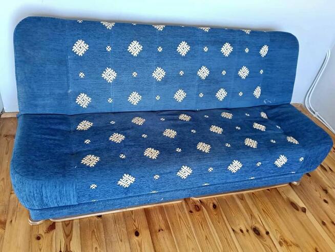 2 kanapy w b. dobrym stanie