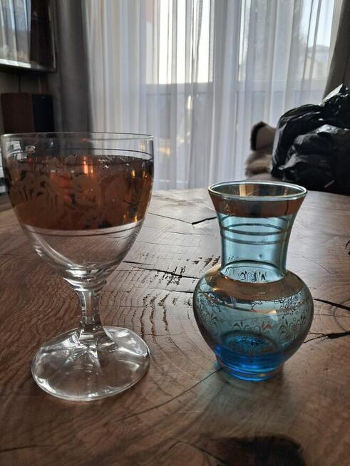 Zestaw Szkła Vintage – Karafka, Kieliszki, Wazoniki