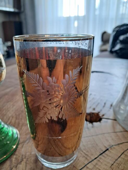 Zestaw Szkła Vintage – Karafka, Kieliszki, Wazoniki