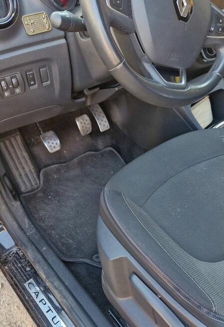 Usługi sprzątania wnętrza auta