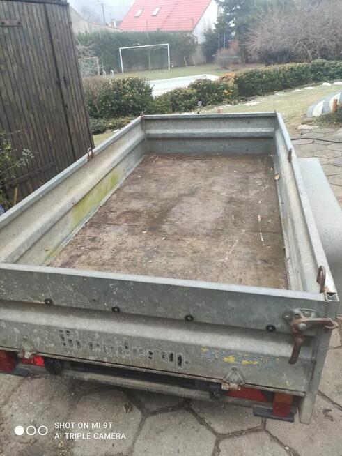 Przyczepka samochodowa