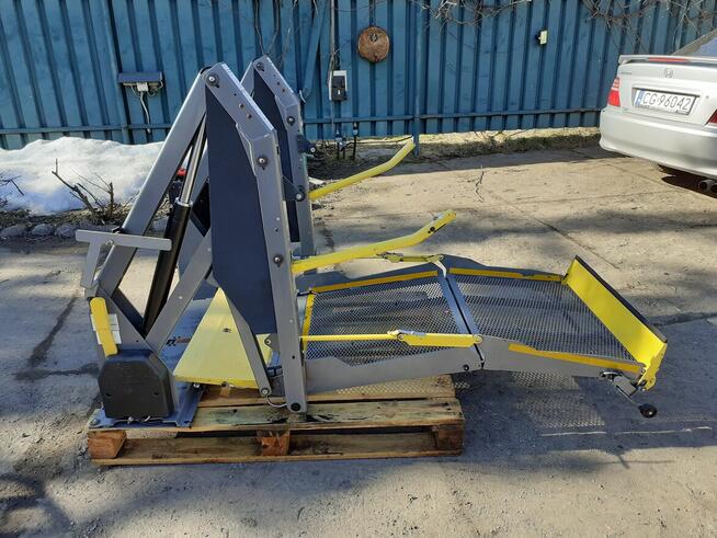 Winda samozaładowcza dla niepełnosprawnych RICON