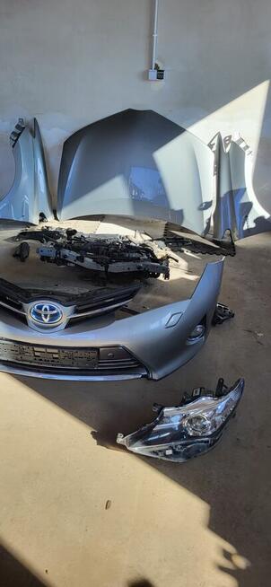 Sprzedam komplet przod toyota auris 2 hybryda