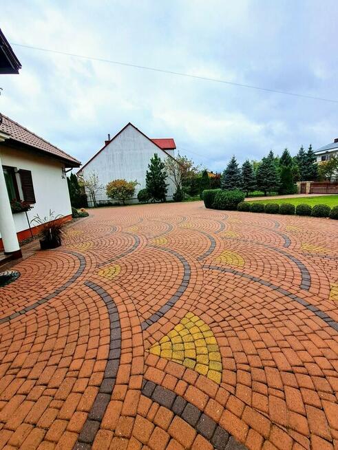 Mycie kostki brukowej i elewacji