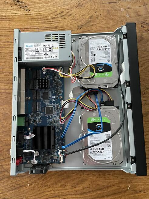 Rejestrator Dahua NVR5216-16P-4KS2E, 16 kamer IP,