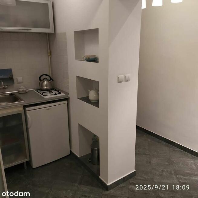 Warszawa Śródmieście-Nowolipki,2 pokoje,42 m, metro 5 min.