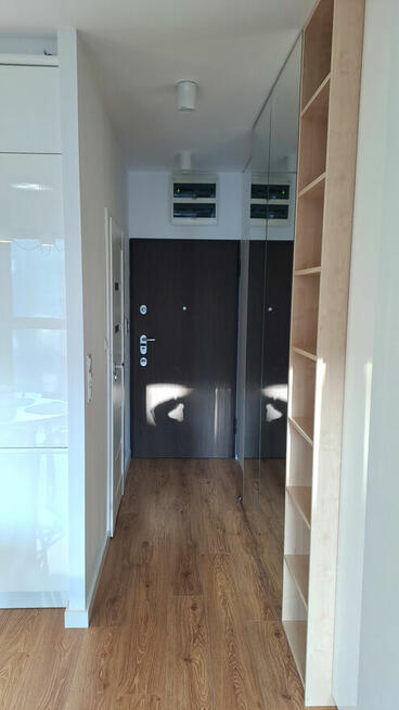 BEZPOŚREDNIO - Piękne mieszkanie: Chłodna apartamentowiec, w