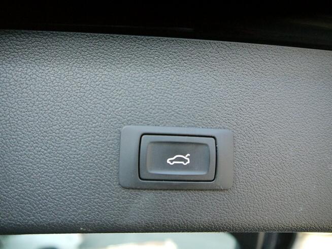 Audi A4 2.0 S*line Xenon Navi Stan b.dobry bezwypadkowy Niemiec Gwarancja 12m