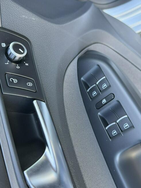 Volkswagen Touran 2.0 TDI / 140KM 7 OSOBOWY Tempomat Alufelgi Czujniki Parkowania