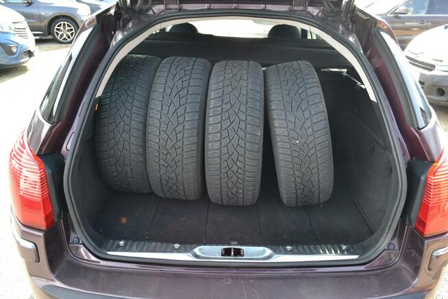 Peugeot 407 2.0HDi bardzo ładny ,serwisowany,dwa komplety kół!!!