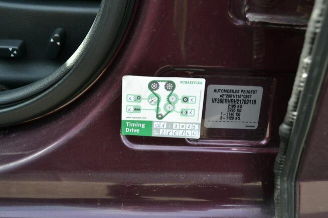 Peugeot 407 2.0HDi bardzo ładny ,serwisowany,dwa komplety kół!!!