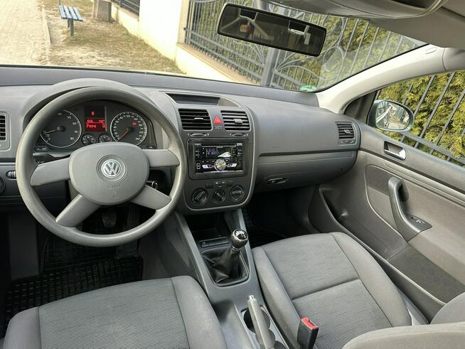 Volkswagen Golf 1,6 MPI, 5 drzwi,CLIMAtic, isofix, ESP, opony wielosezonowe, z Niemiec