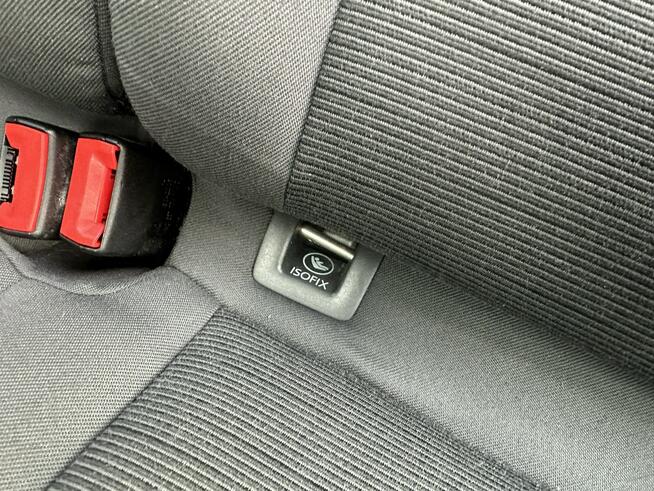 Volkswagen Golf 1,6 MPI, 5 drzwi,CLIMAtic, isofix, ESP, opony wielosezonowe, z Niemiec