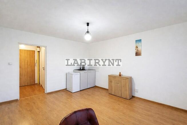 Kawalerka, Tysiąclecie, parter, po remoncie