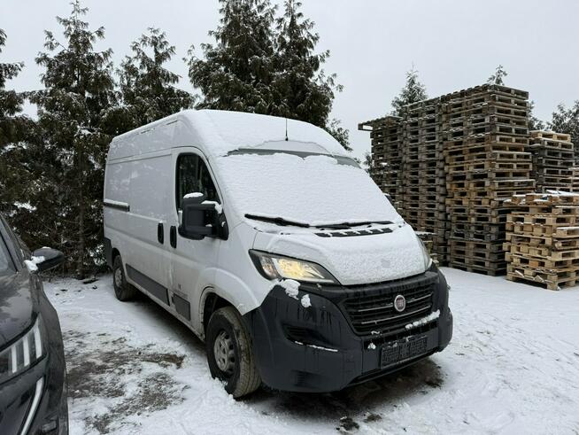 Fiat Ducato L2H2 czujniki cofania Kamera cofania 2 metry wysokości wewnątrz