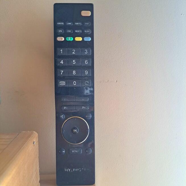 Telewizor Hyundai 21 cali z uchwytem