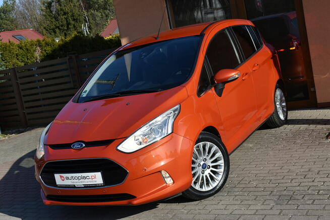 KAMERA NAWIGACJA LED KLIMATRONIK CZUJNI.PRZÓD/TYŁ NOWE OPONY