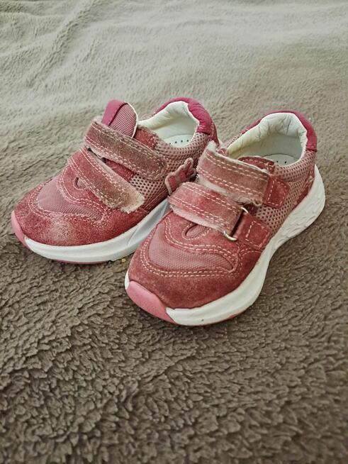 Paka ubranek dla dziewczynki r. 80-86