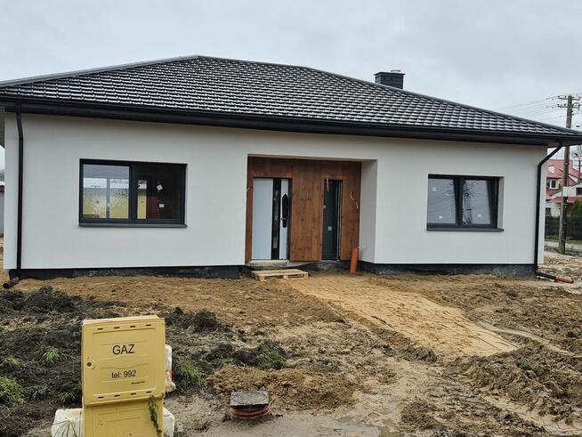 Nowoczesny dom 108m2-jacentów(gm.Sadowie).Gotowa elewacja.