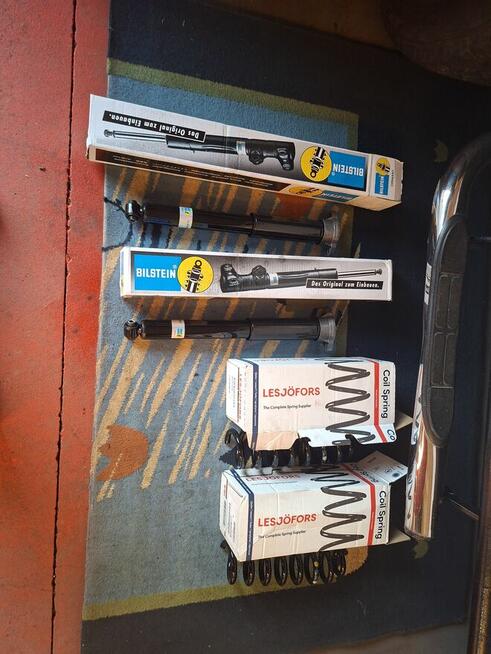 sprężyny tył GLC220D /250/250D 4-M 4256924 CENA 400 ZŁ