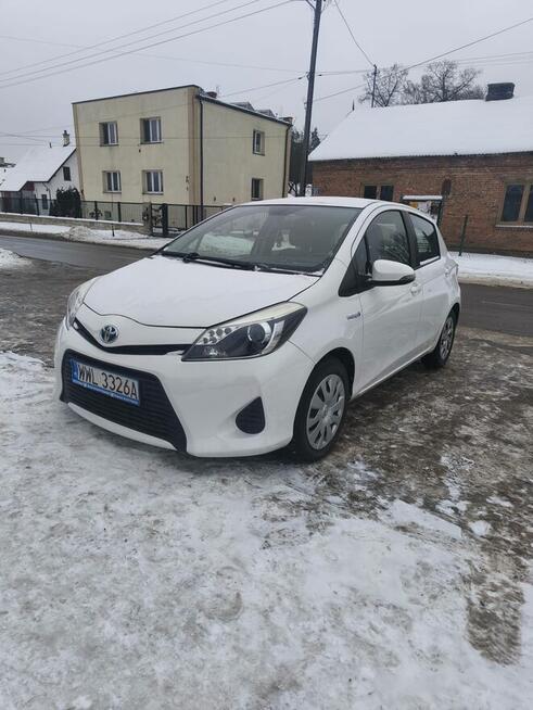 Toyota Yaris 1.5 Hybryda Automat Kamera 2 kpl opon 2 kluczyk