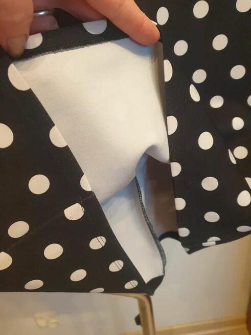 Sukienka czarna w grochy rozmiar xxs