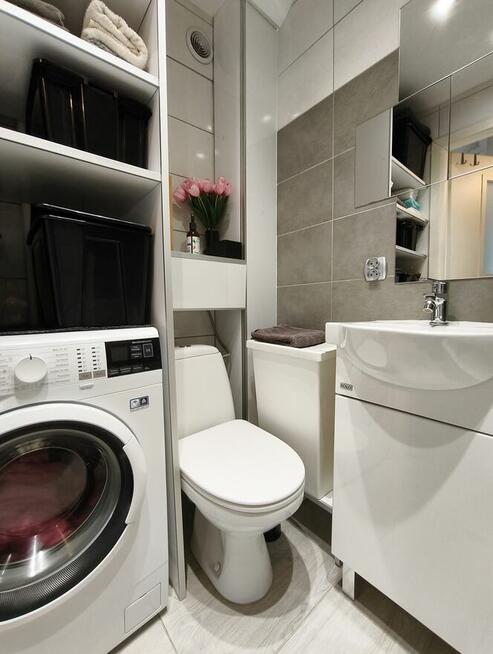 Atrakcyjna kawalerka z balkonem w dzielnicy Tysiąclecie