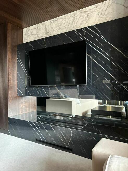 Kominki- okładziny z granitu, marmuru, konglomeratu i spieku