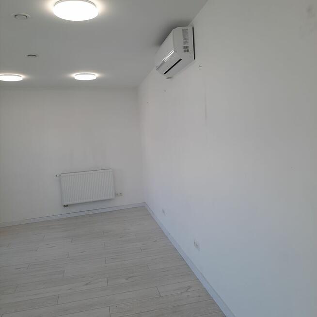 21-metrowe biuro Szosa Chełmińska