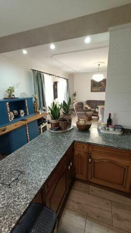 Gospodarstwo z domem i lokalem usługowym