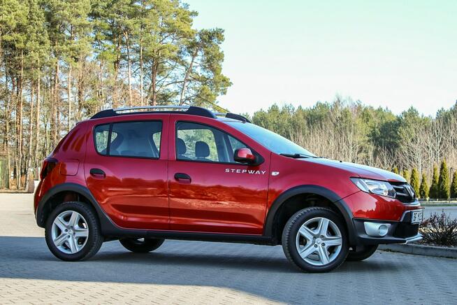 Dacia Sandero Stepway 90KM Nawigacja Tempomat Parktronik Klimatyzacja 1 właściciel