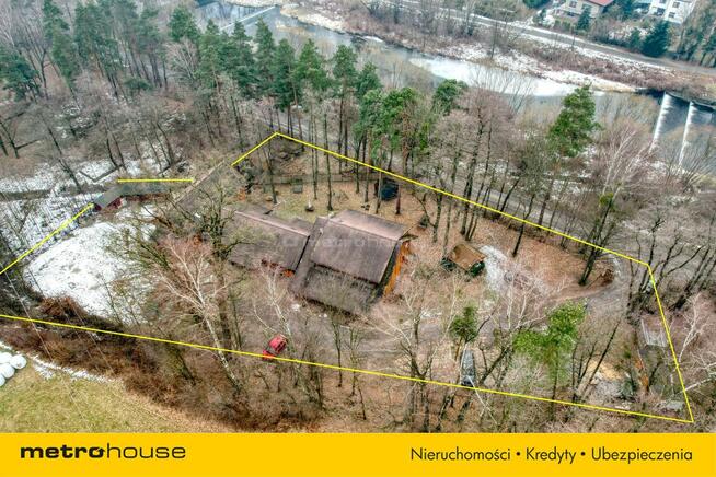 Ośrodek sportowo-rekreacyjny w Ustroniu przy rzece