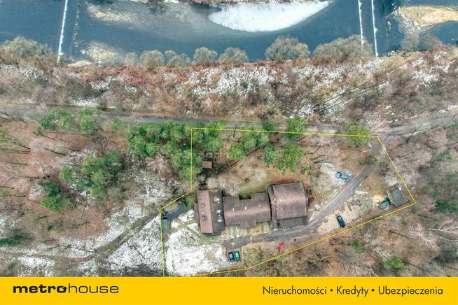 Ośrodek sportowo-rekreacyjny w Ustroniu przy rzece