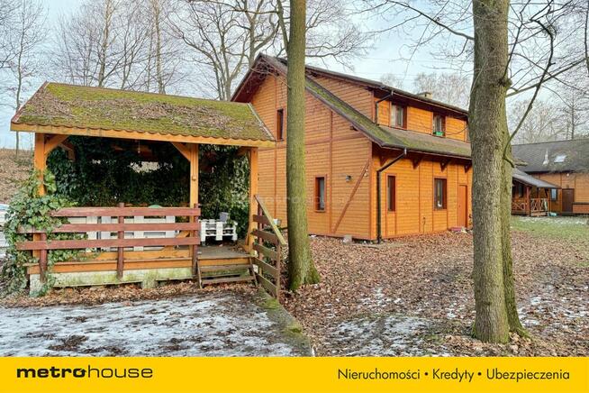 Ośrodek sportowo-rekreacyjny w Ustroniu przy rzece