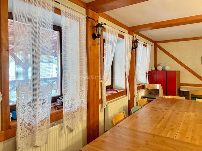 Ośrodek sportowo-rekreacyjny w Ustroniu przy rzece