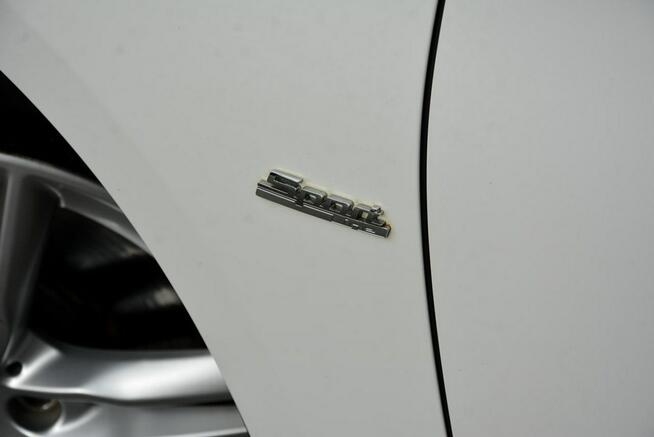 220D FullLed Navi El. Klapa 7 Foteli El. foteli HeadUp Drive Mode ASO