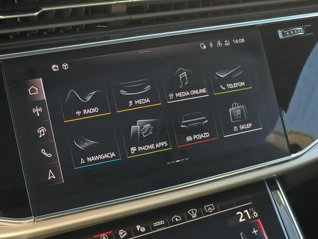 Audi Q8 MatrixLED_HeadUp_Hak_SoundSystem_Virtual_Panorama_HomeLink_Asystenci