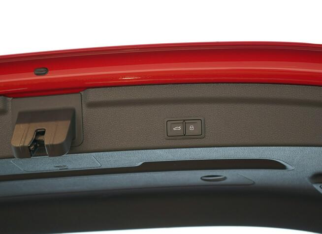 Audi Q3 35TFSI 150KM Sline Virtual TempomatACC Led Kamera MartwePole Alu18