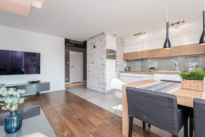 Mieszkanie 2-pokojowe z balkonem!