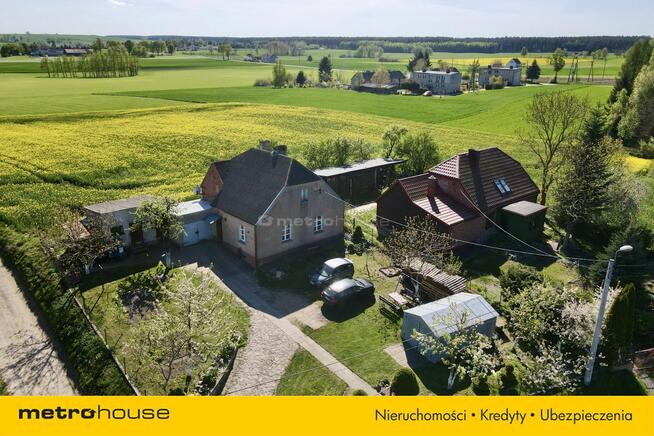 Dom na wzgórzu zapierającym dech widokiem.