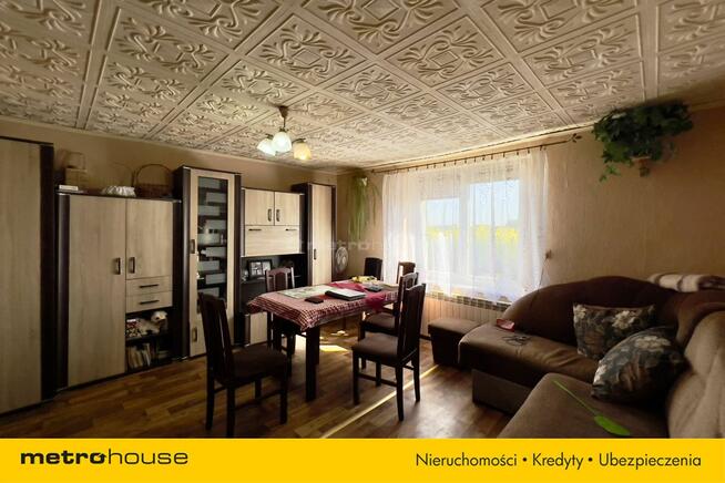 Dom na wzgórzu zapierającym dech widokiem.