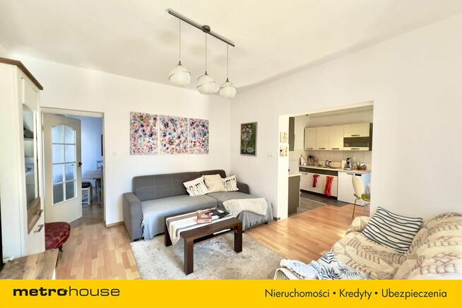 Dom w zabudowie bliźniaczej z dużym ogrodem