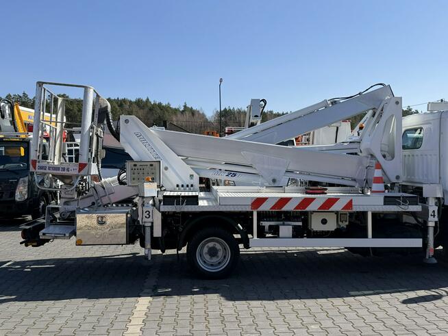 Nissan Cabstar Podnośnik Koszowy Zwyżka Multitel MX 250 UDT MZ 250 Steel Versalift P7