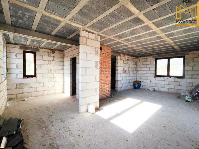 Dom stan surowy zamknięty, Ożarów gm. Morsko