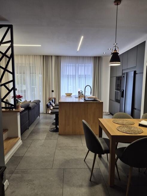 Sprzedam dom o powierzchni 120 m2 5 sypialni