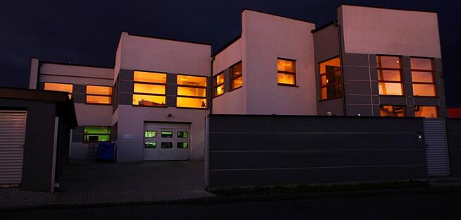 Budynek produkcja magazyn biuro 1037 m2 Pruszków
