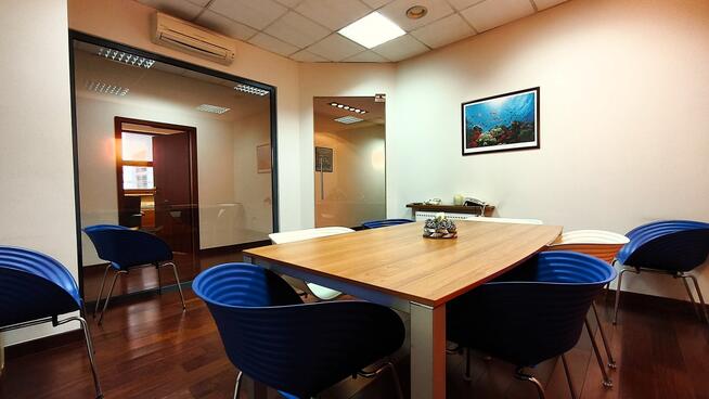 Budynek produkcja magazyn biuro 1037 m2 Pruszków