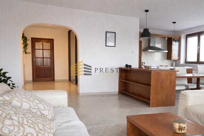 Przestronne Mieszkanie w Śródmieściu