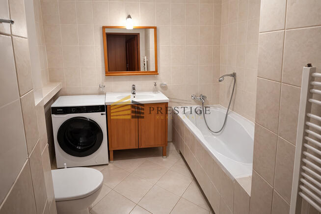 Przestronne Mieszkanie w Śródmieściu