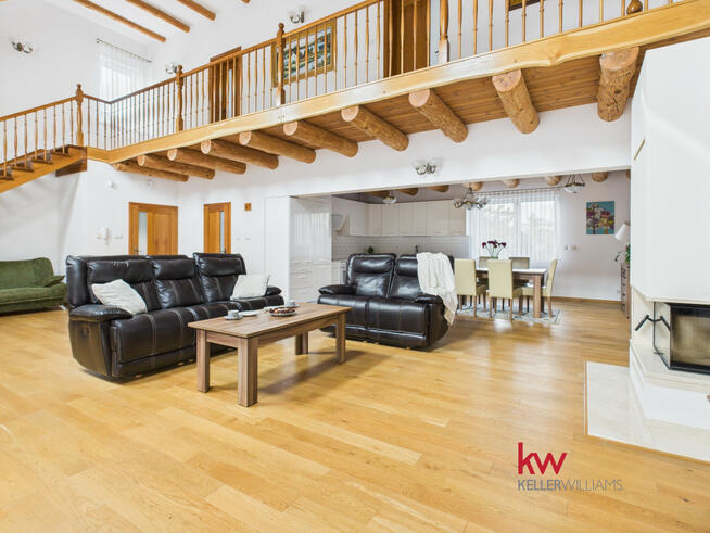 Dom Kamion gm. Wierzchlas,